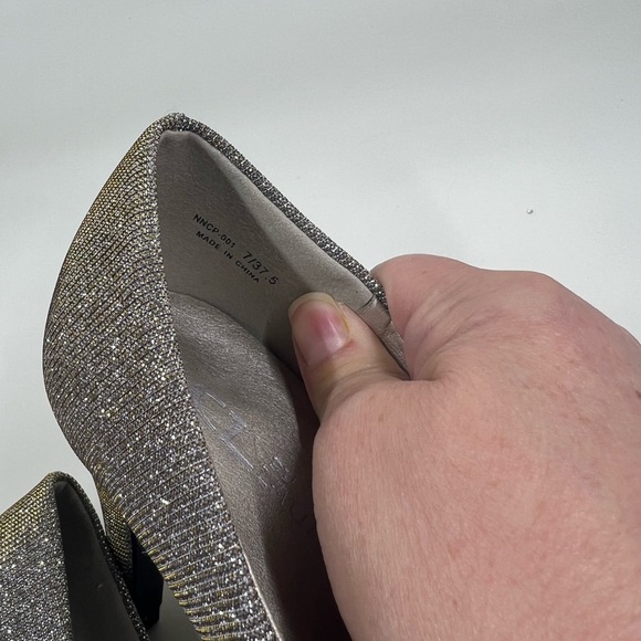 Gold metallic platform heels - Picture 4 of 4
